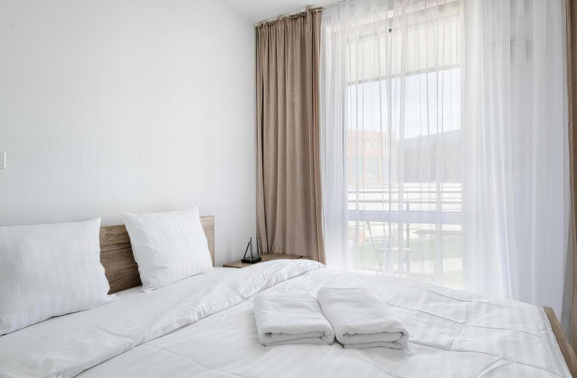 Mlambert - Aparthotel Varşovia Exterior foto
